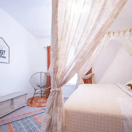 Modern Boho Condo With A Royal Touch -King Bed Gainesville Extérieur photo